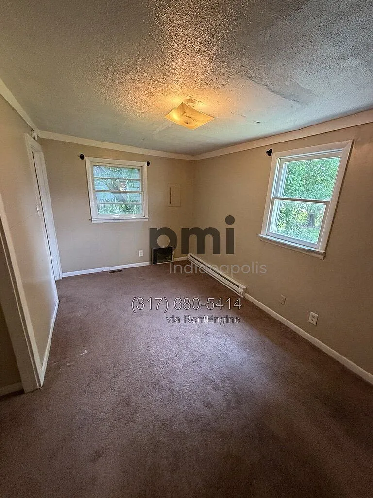 3 bed, 1.0 bath, 750 sqft, $1,126 — Photo 1