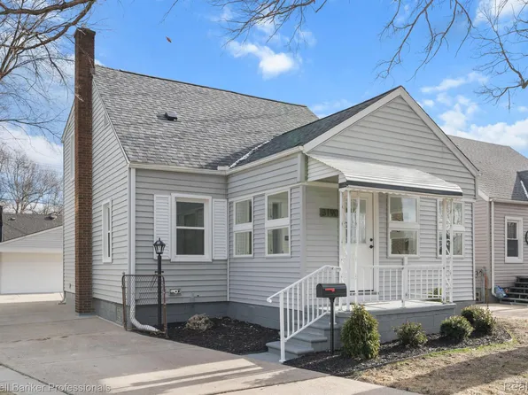 3190 Kenwood St, Ferndale, MI 48220