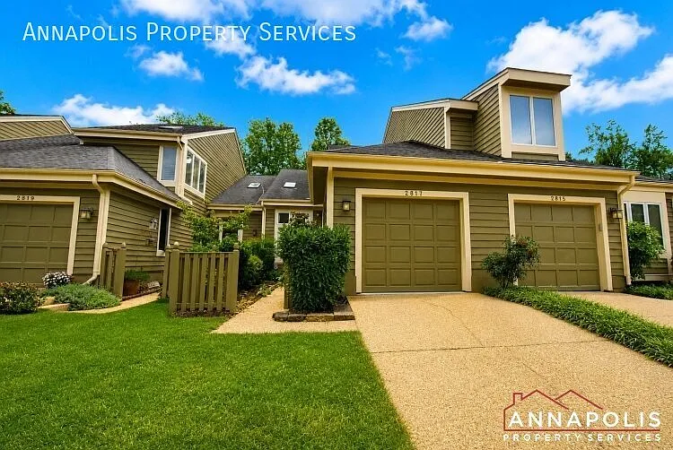2817 pennypond lane north — Photo 1