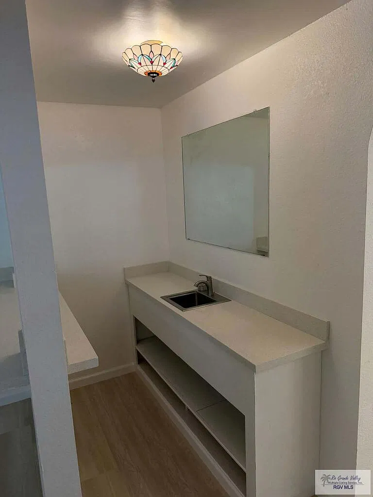 4 bed, 2.5 bath, 1475 sqft, $1,500 — Photo 4