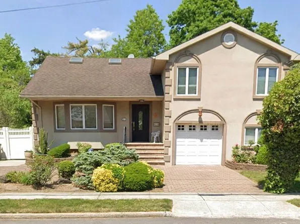 510 Woodmere Blvd, Woodmere, NY 11598