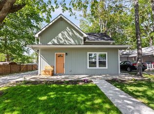 213 E Red Jacket St, Ottawa, KS 66067