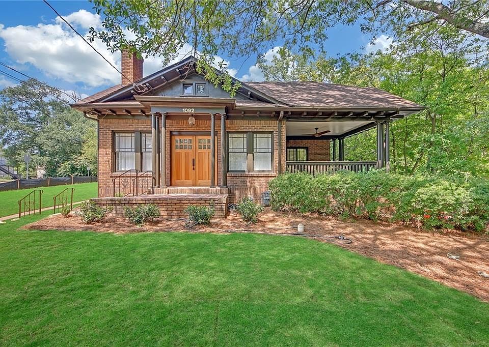 1st image of 1092 Briarcliff Pl NE