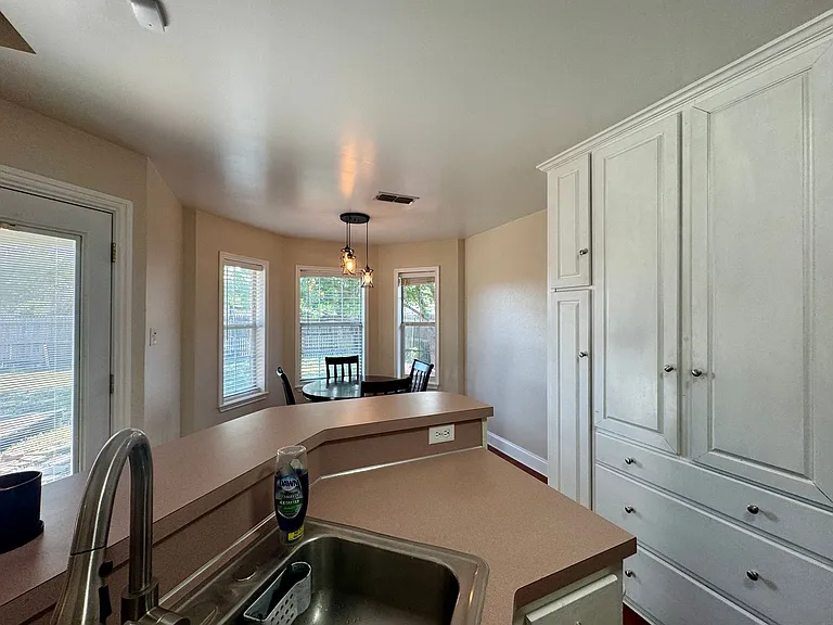 2710 Bishop Rd — Photo 7