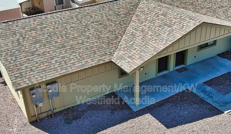561 N 10th Pl #103 — Photo 15