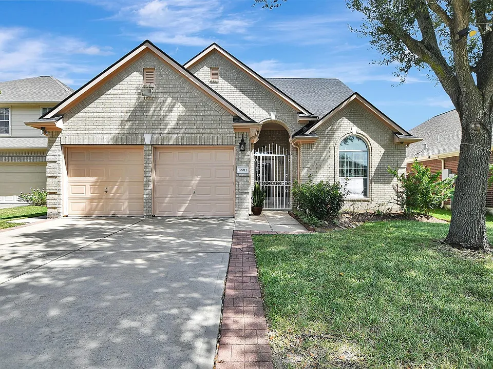 10011 Gil Jr Ln