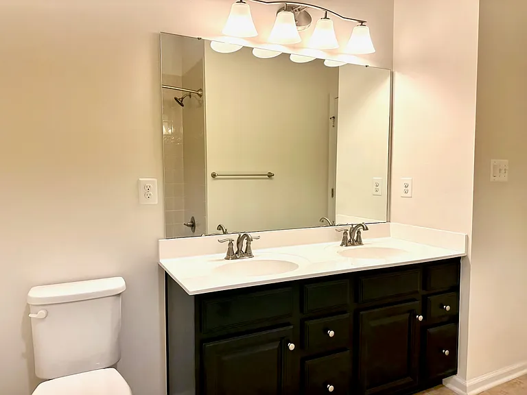 5312 N Center Dr — Photo 3