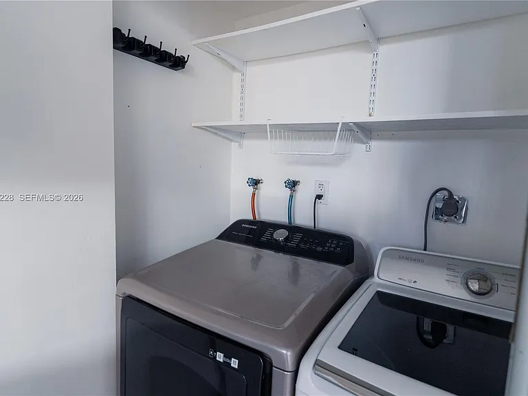 19200 NE 25th Ave #322C — Photo 6