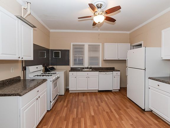 3rd image of 2340 16th St #1