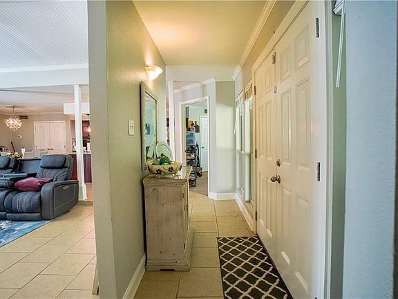 5th image of 657 E Marlin Ct