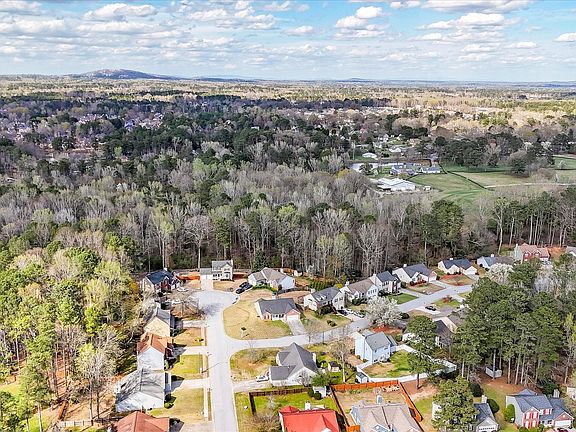 3rd image of 4628 Unicorn Point