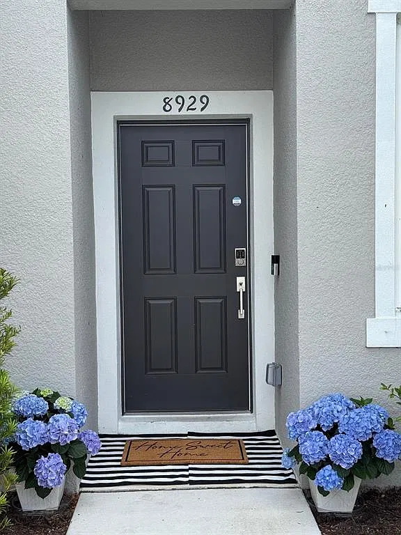 2 bed, 2.5 bath, 1222 sqft, $2,400 — Photo 2