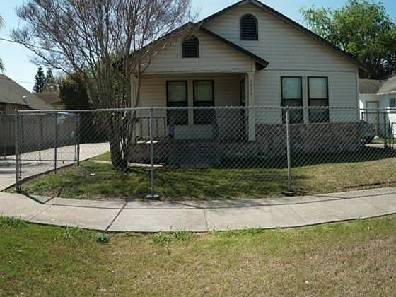 1st image of 1021 10th St