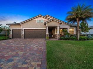 9186 Balsamo Dr, Palm Beach Gardens, FL 33412