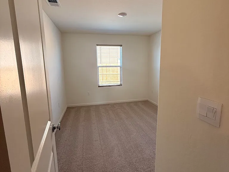 2225 Samuel St — Photo 14