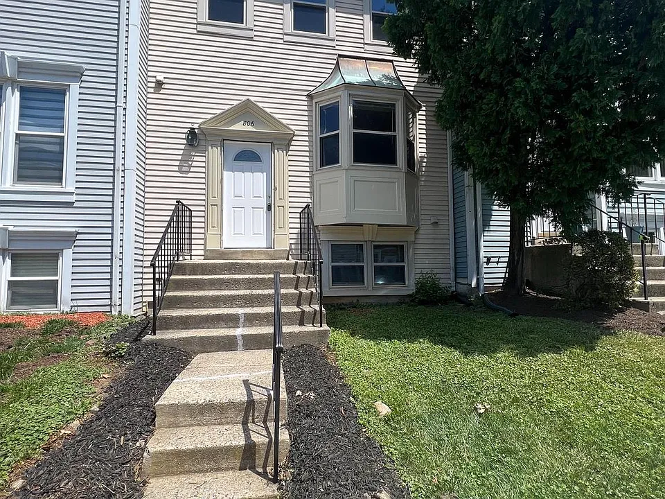 806 Flagler Dr