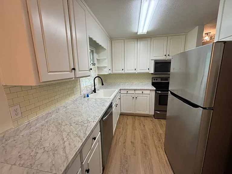 3826 Westgate Dr — Photo 26