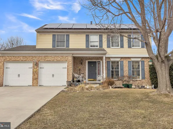 112 Coopers Dr, Newark, DE 19702