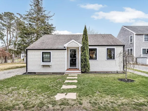 5 Beach Rd, East Sandwich, MA 02537
