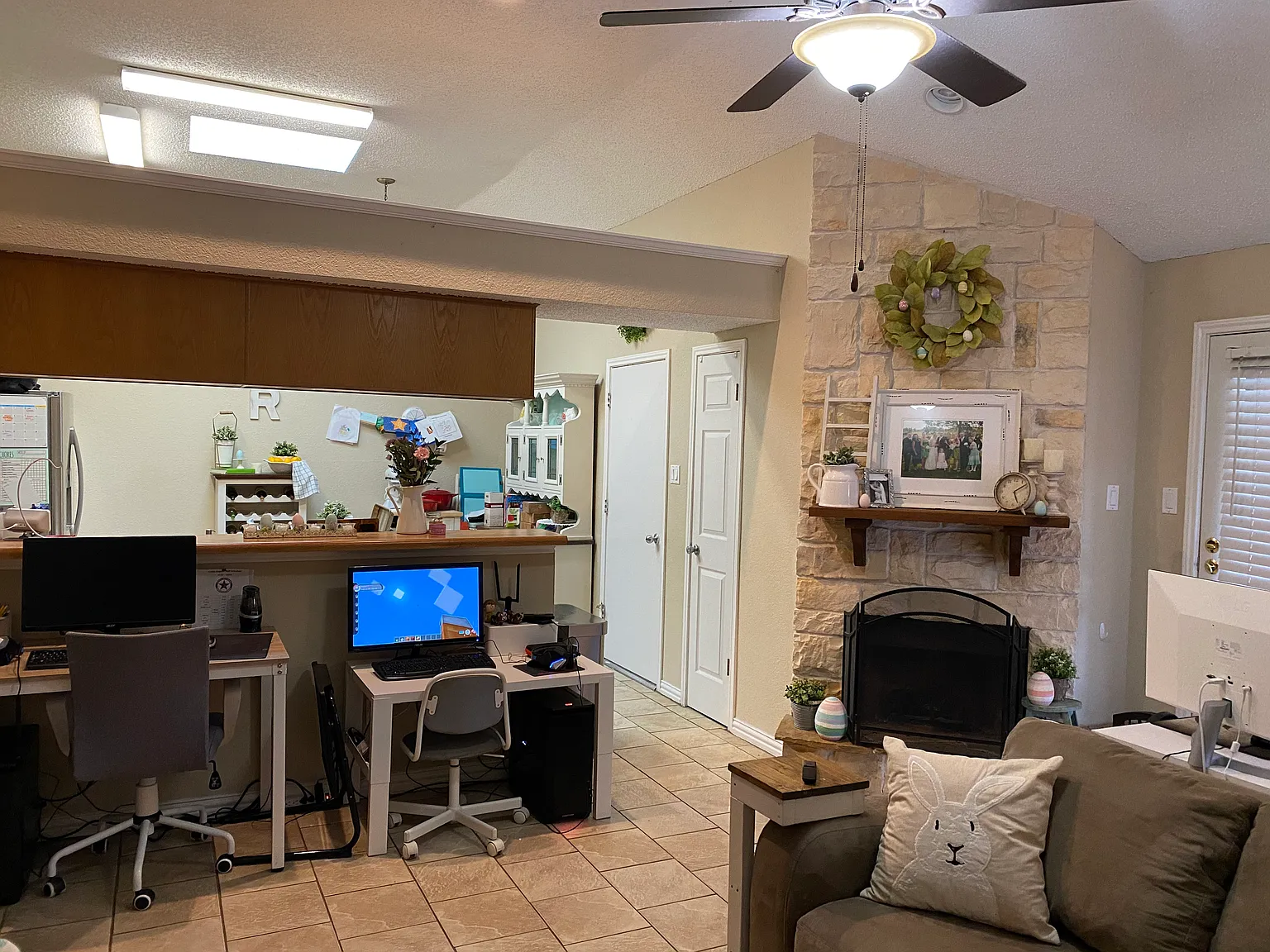 3 bed, 1190 sqft, $2,200 — Photo 3