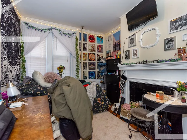39 Egmont St #4 — Photo 7