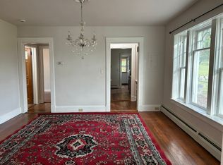 206 Beaman St #1, Poultney, VT 05764