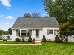 49 Baldwin Rd, Billerica, MA 01821