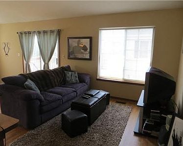 5th image of 708 Fieldcrest Dr Unit C