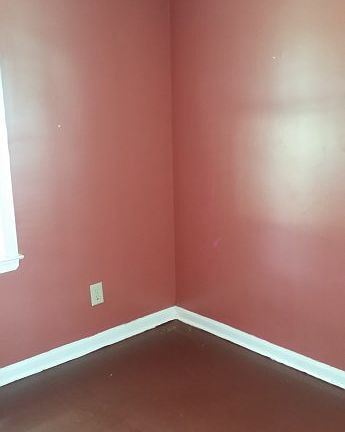 3rd image of 2584 E 38th St