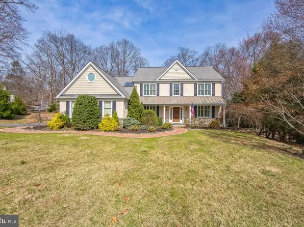 1412 Hampton Dr, Downingtown, PA 19335