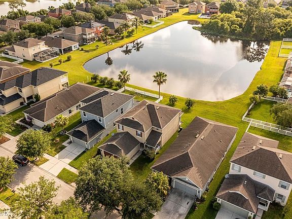 3rd image of 20725 Whitewood Way