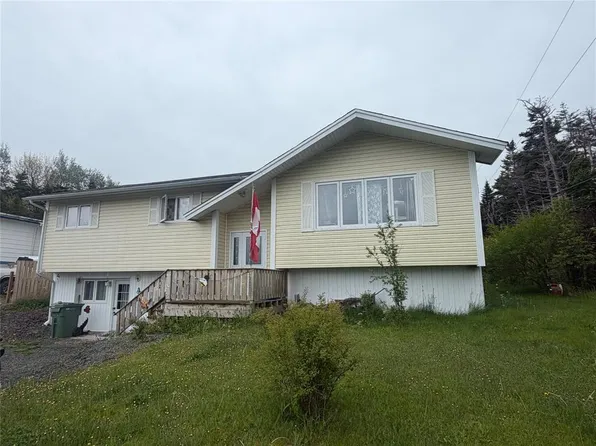 231-233 Creston Boulevard, Creston, NL A0E1K0