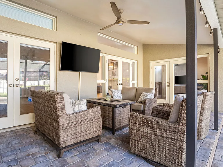 2757 Country Woods Ln — Photo 30