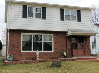 6389 S Canterbury Rd, Parma, OH 44129