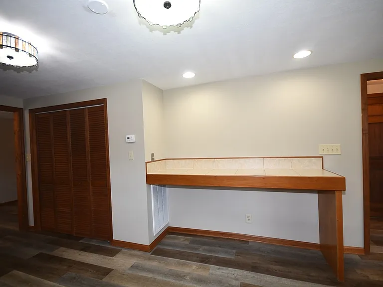 8513 Igou Gap Rd — Photo 6