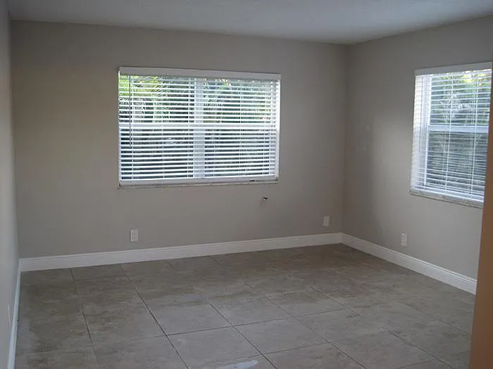 1220 NW 16th Ave #1 — Photo 8
