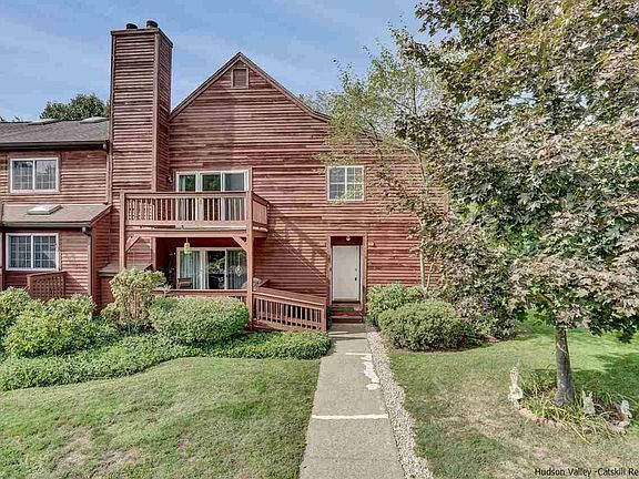 2nd image of 302 Driftway Ln