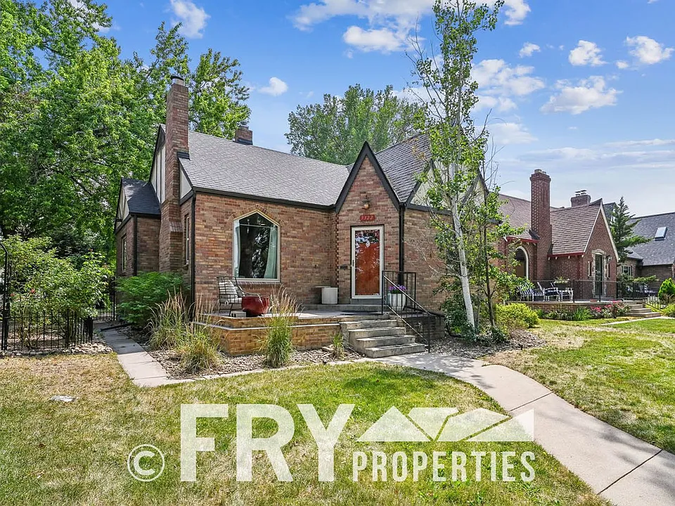 3322 W 46th Ave