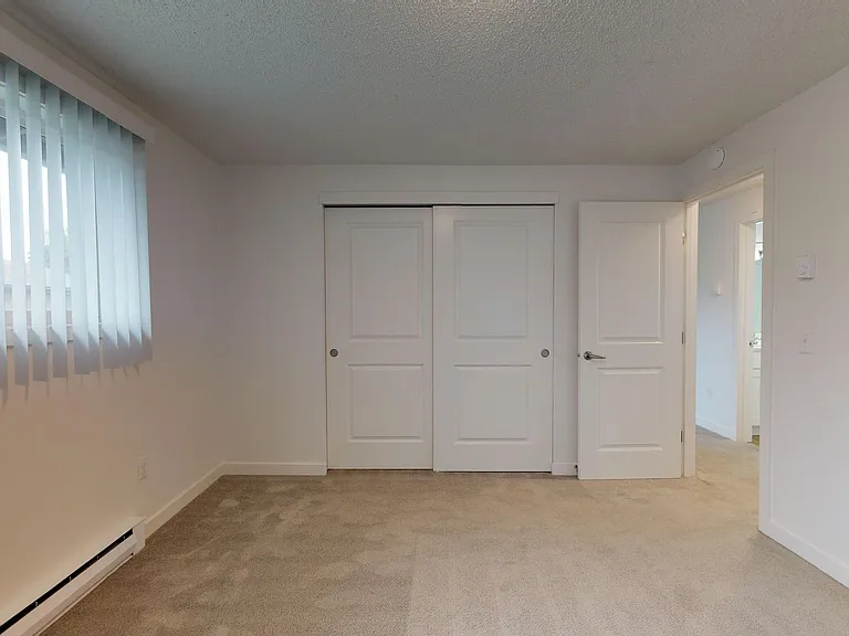 610 Elizabeth St — Photo 13