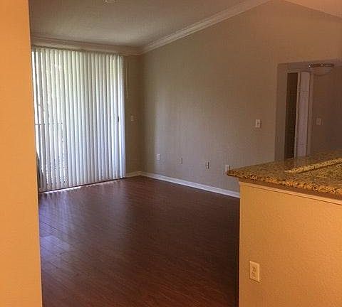 3rd image of 15155 Michelangelo Blvd APT 208