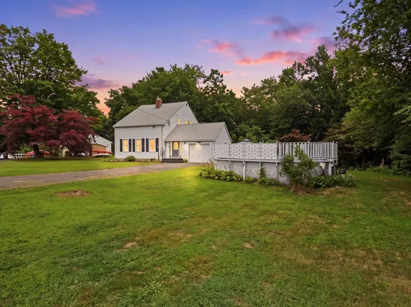142 Cooper St, Agawam, MA 01001
