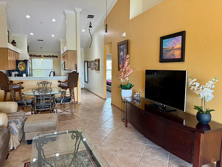 19940 Barletta Ln — Photo 5