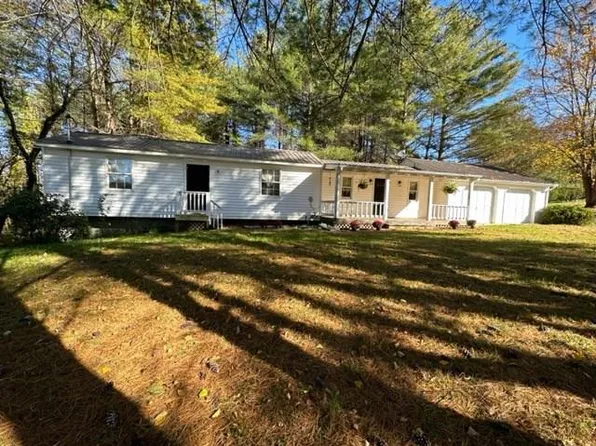 73 Grand Oaks Ln, Independence, VA 24348