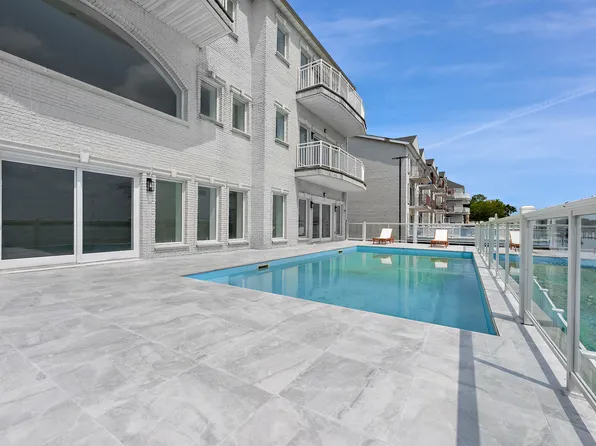 4 Angelas Place image 19 of 63