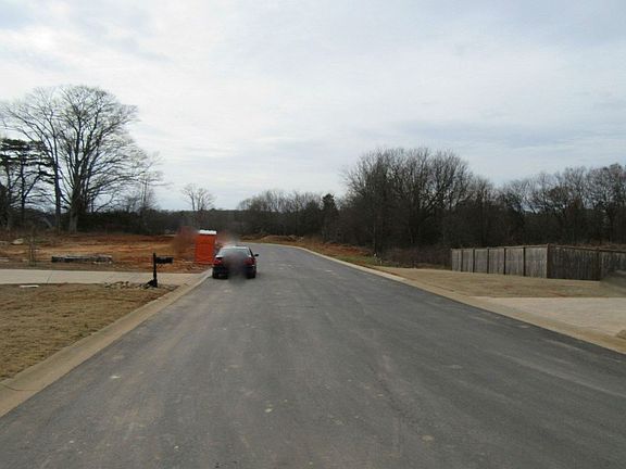 5th image of 428 Placid Forest Ct