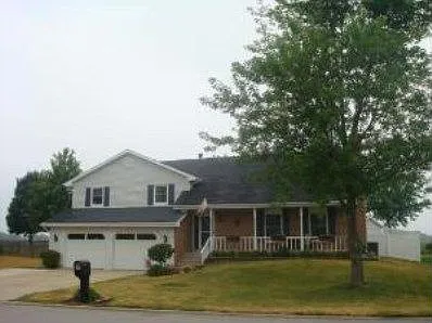 1457 Stratford Dr W photo 1