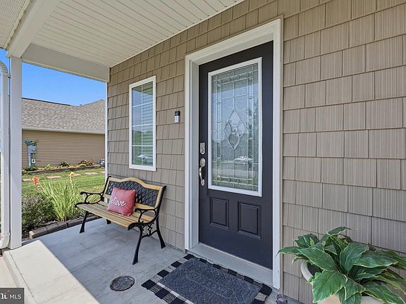 4th image of 58 Sargent Ln