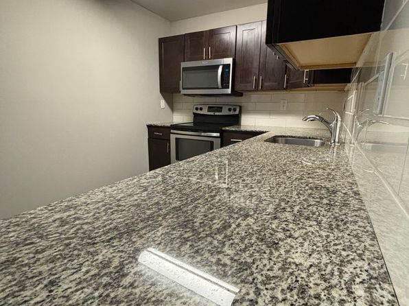 321 Monroe St APT 2C