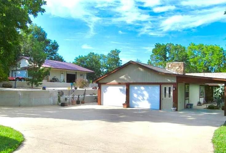 1st image of 8718 Meadow Dr