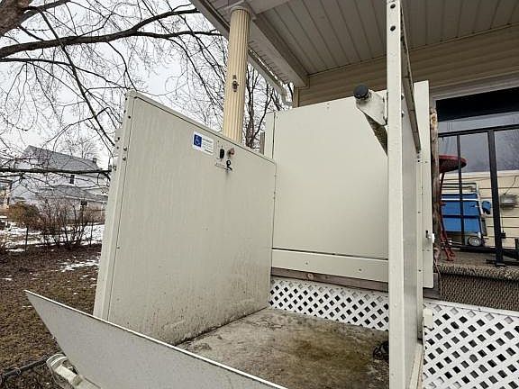3rd image of 1422 Penn Ave Rear 1